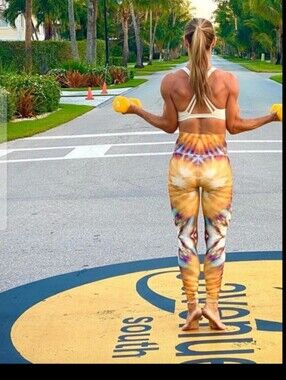 🦁✨️Niyama Sol Lions Maine Barefoot Tie-Dye Leggings in Multi-Colored Sunset